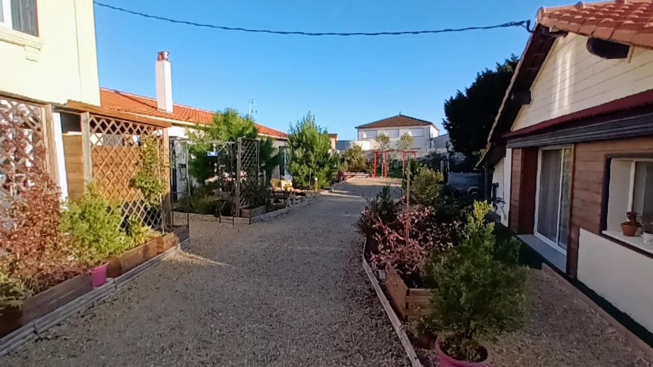 Le Clos Des Passiflores Pons Eksteriør billede